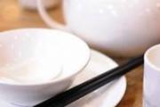 开水烫碗筷能消毒吗
